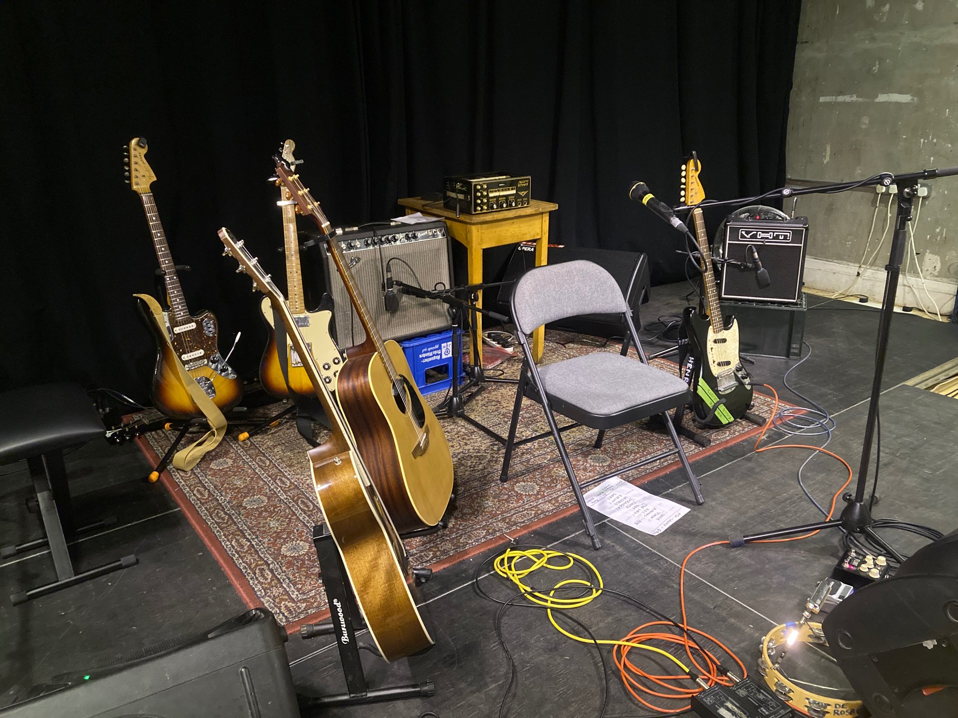 Live at The Old Hairdresser's 2025