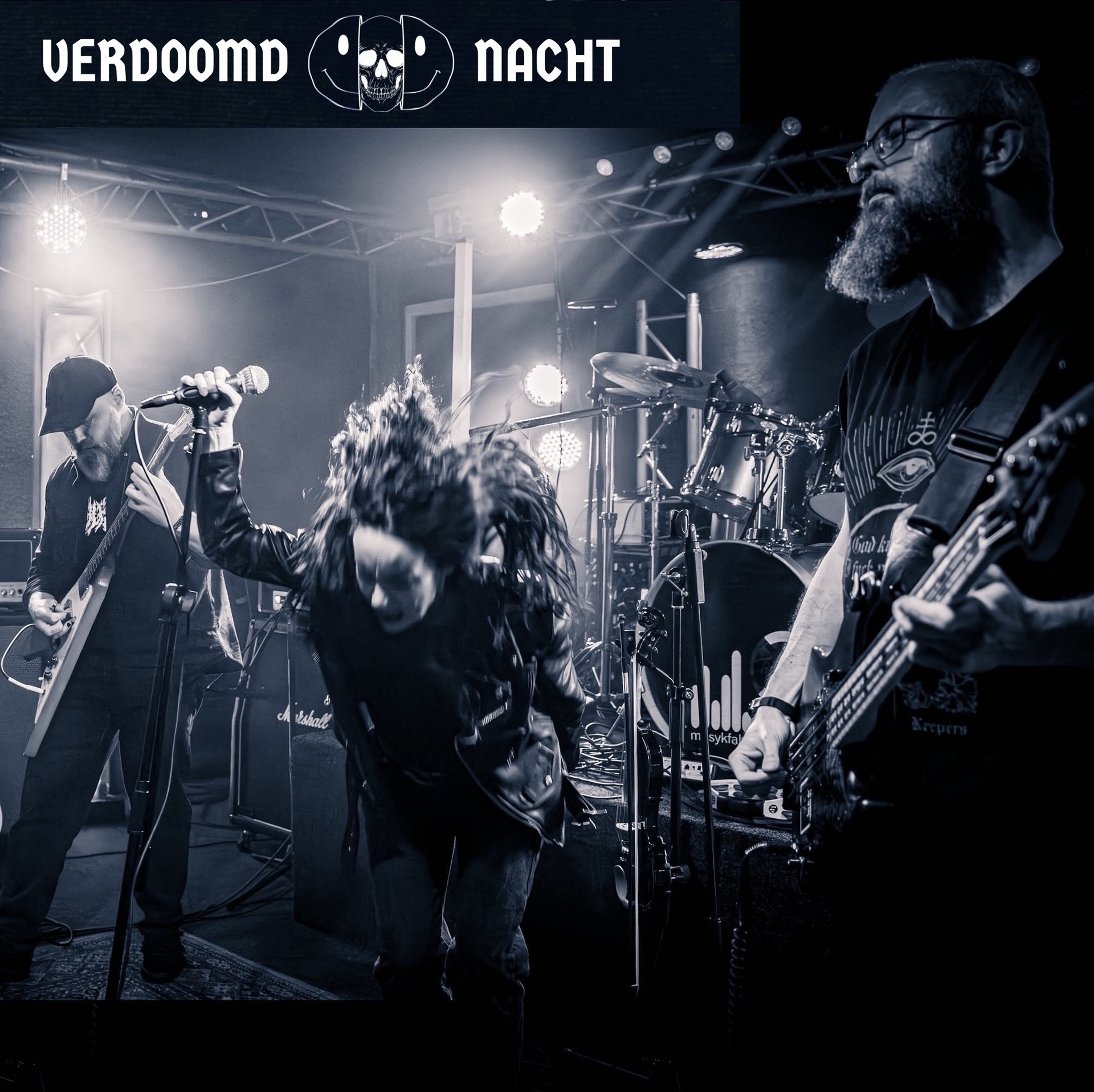 Verdoomd Nacht (live)
