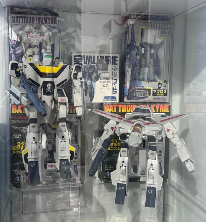 Some toys from Takatoku's Macross line.
