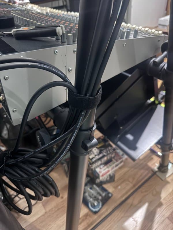 A close up of some of my cabling and cable ties.